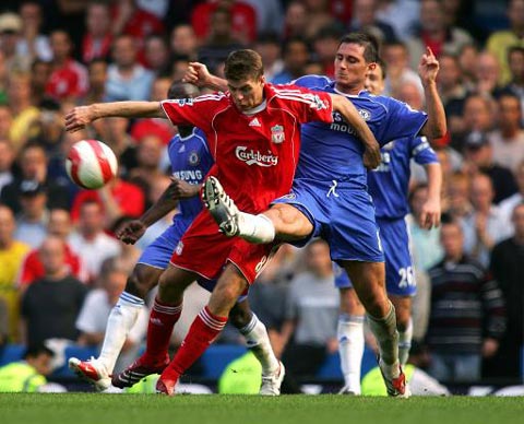 與他的踢球 與他的踢球